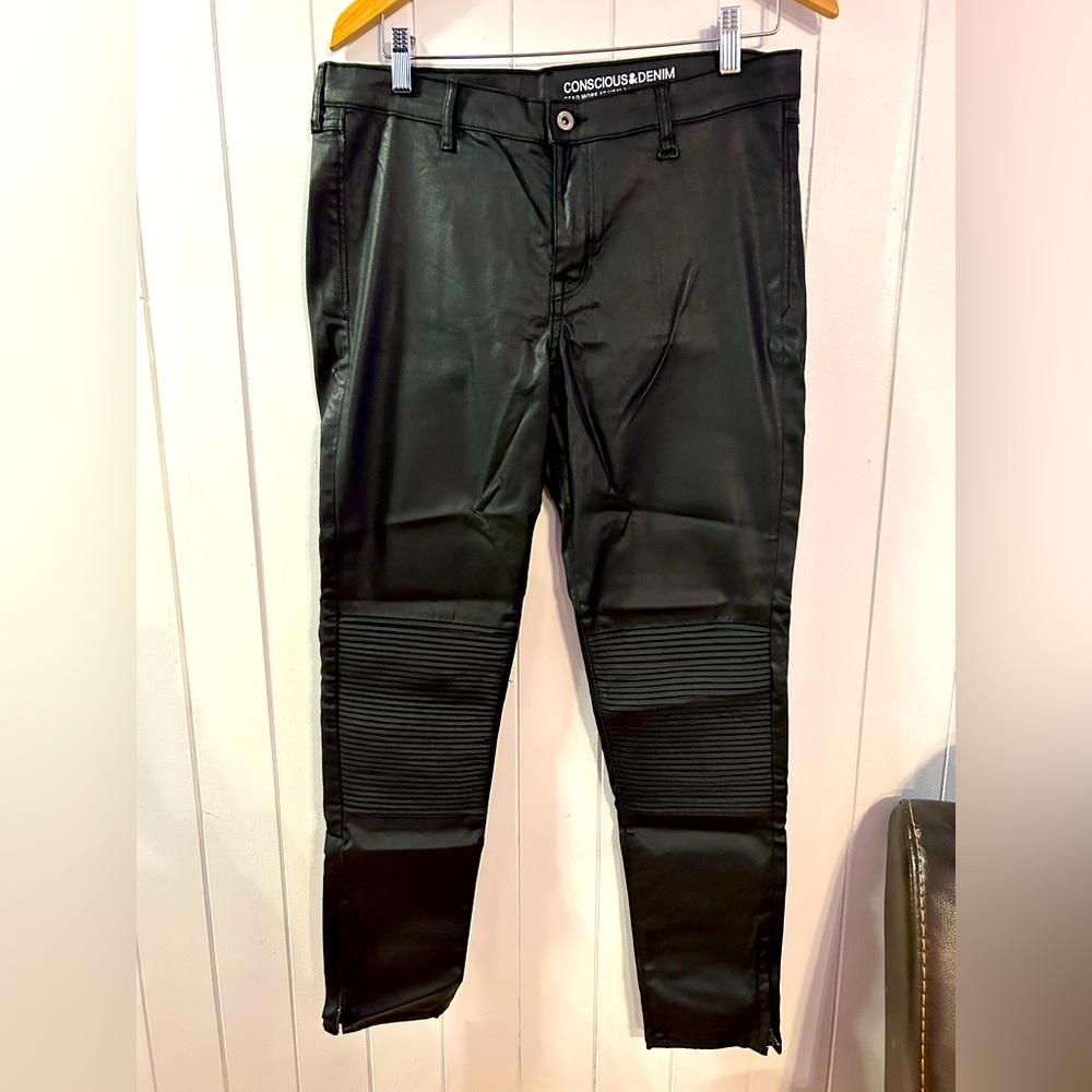 H&M Black Pants - Coated Jeans